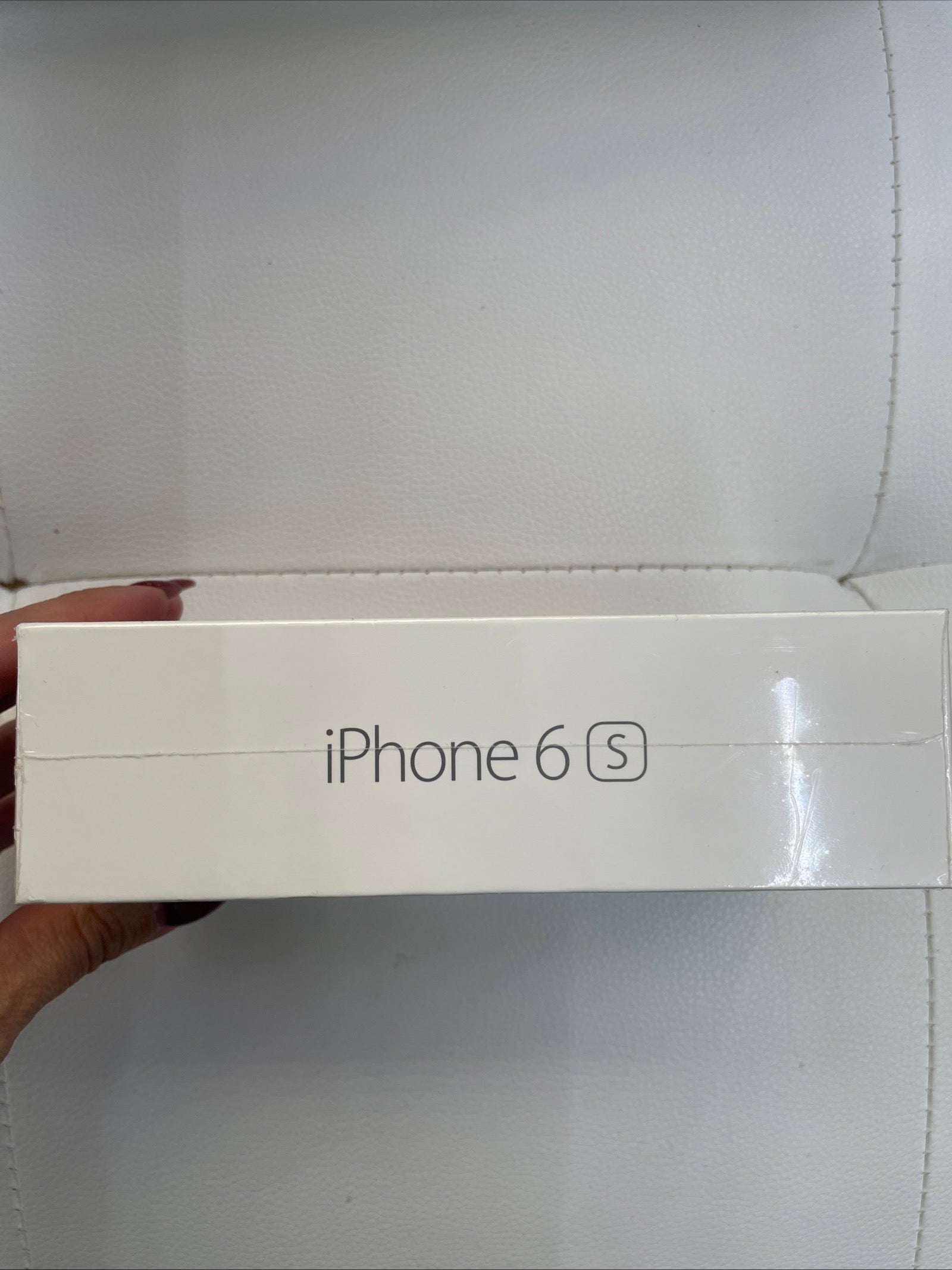 Apple iPhone 6s - 32GB - Space Gray A1633 MRPR2LL/A Brand New/Sealed